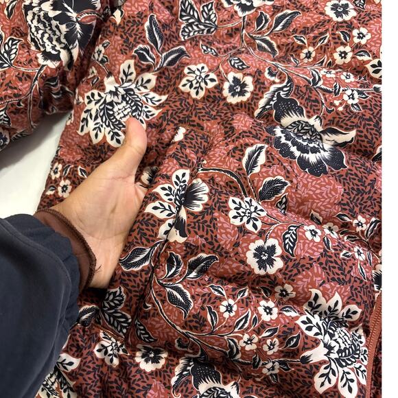 Garnet Hill Womens Large Floral Quilted Down Zip Jacket Feather Down Winter Coat - Picture 2 of 9